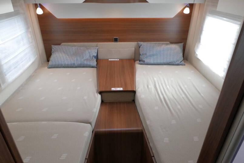 Hymer BMC-T 680 lage bedden 9G AUTOMAAT 177 pk, AL-KO Maxi 40