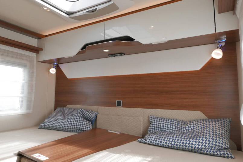 Hymer BMC-T 680 lage bedden 9G AUTOMAAT 177 pk, AL-KO Maxi 42