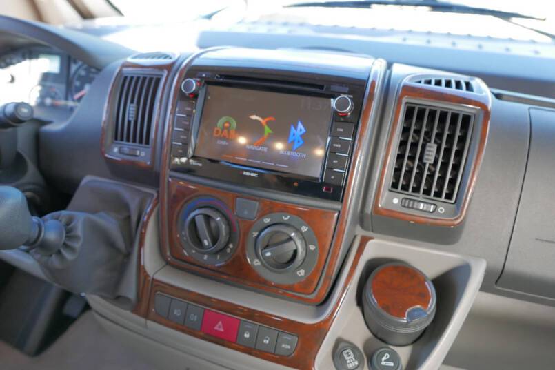 Knaus SunLiner 700 LG élégance zilver, grote garage, vol optie 22