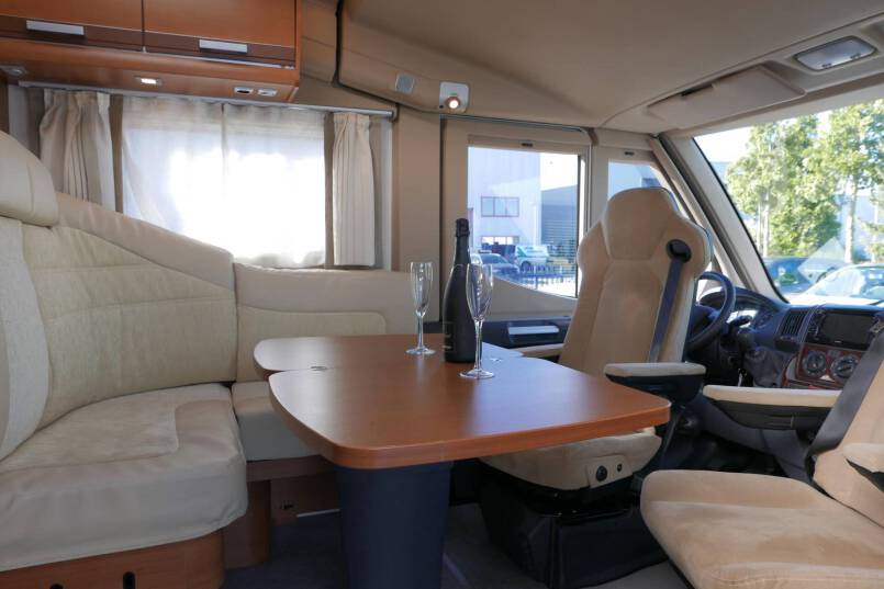 Knaus SunLiner 700 LG élégance zilver, grote garage, vol optie 24