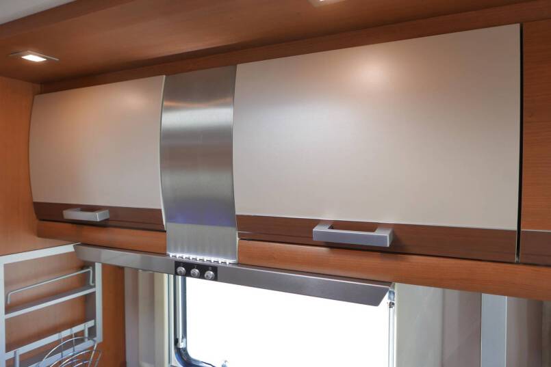 Knaus SunLiner 700 LG élégance zilver, grote garage, vol optie 35