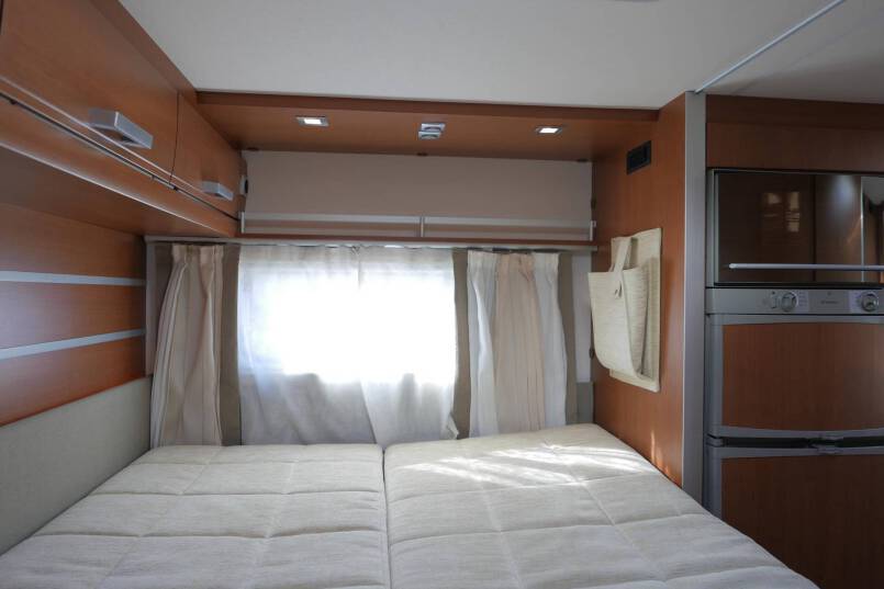 Knaus SunLiner 700 LG élégance zilver, grote garage, vol optie 40