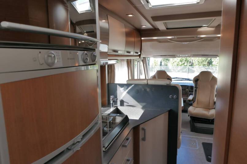 Knaus SunLiner 700 LG élégance zilver, grote garage, vol optie 41