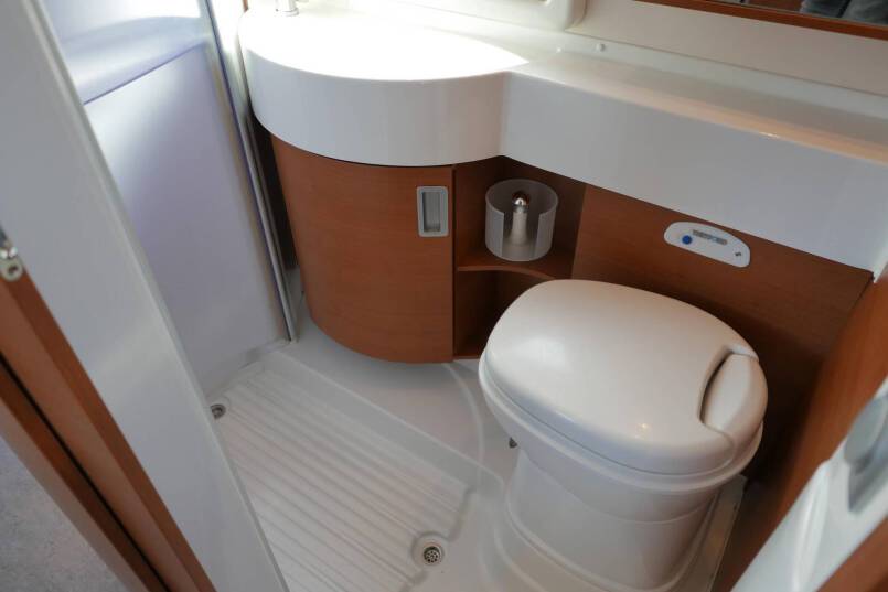 Knaus SunLiner 700 LG élégance zilver, grote garage, vol optie 43