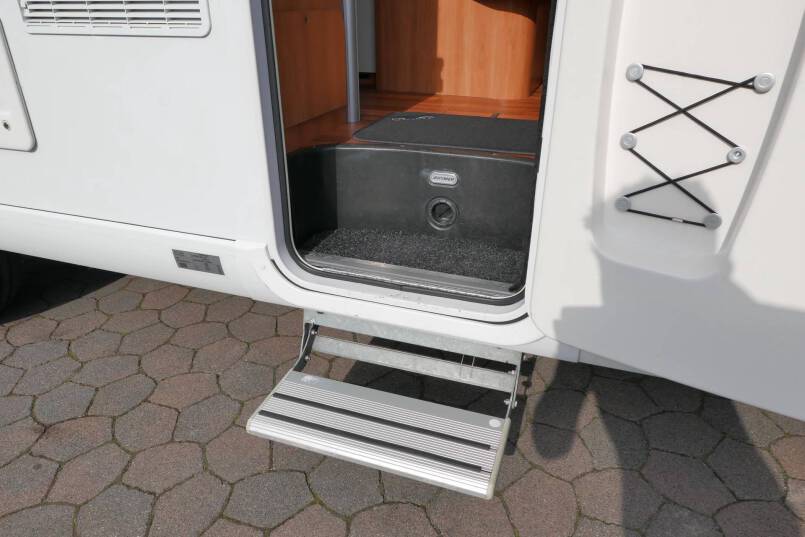 Hymer B 594 180 PK AUTOMAAT, AL-KO Maxi chassis, grote garage, 4 persoons 13