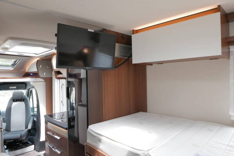 Hymer BMC-T 580 9G AUTOMAAT 177 pk, Mercedes, Lithium, Solar 38
