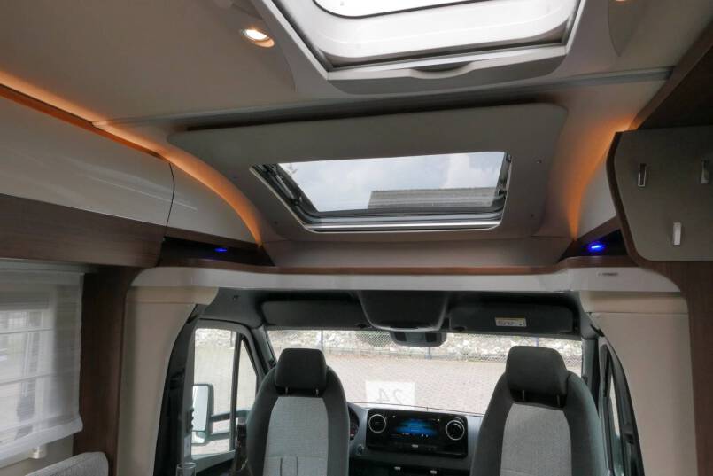 Hymer BMC-T 580 9G AUTOMAAT 177 pk, Mercedes, Lithium, Solar 45