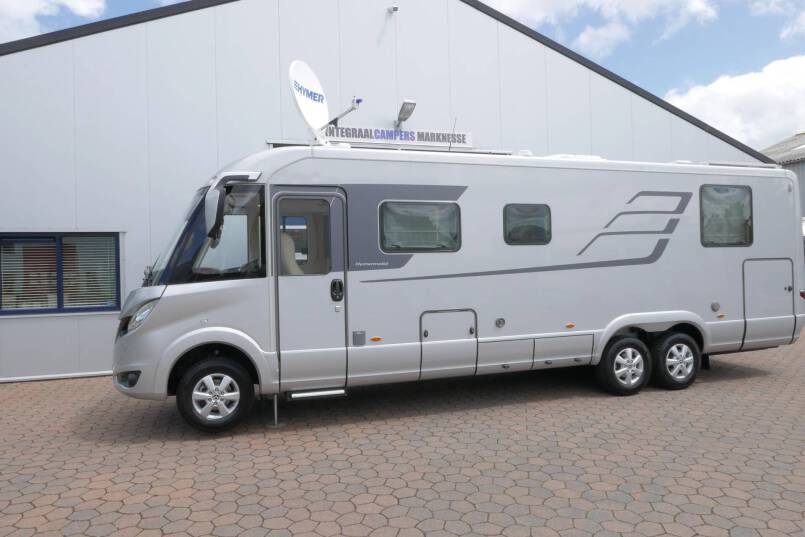 Hymer B ML-I 890 MasterLine 9G AUTOMAAT, levelsysteem, queensbed, bovenkastjes 64