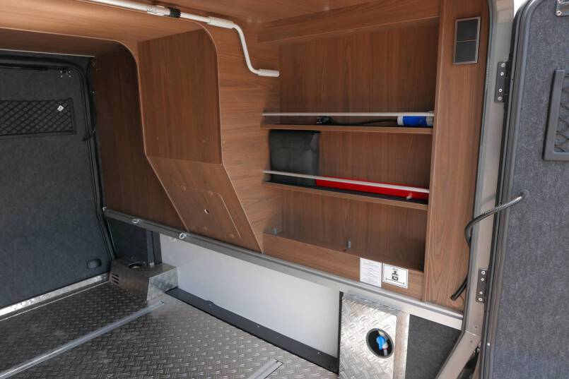 Hymer B 704 SL SupremeLine Crystal-zilver 9G AUTOMAAT, AL-DE verwarming, levelsysteem 14