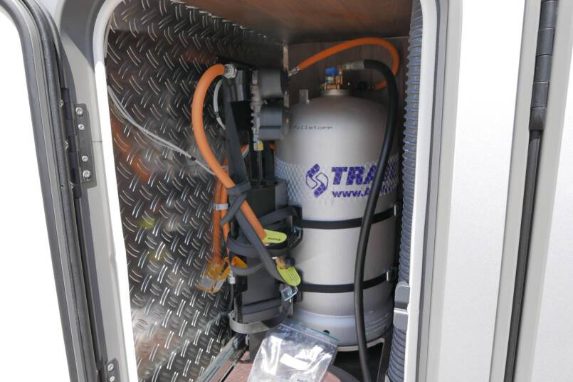 Hymer B 704 SL SupremeLine Crystal-zilver 9G AUTOMAAT, AL-DE verwarming, levelsysteem 15