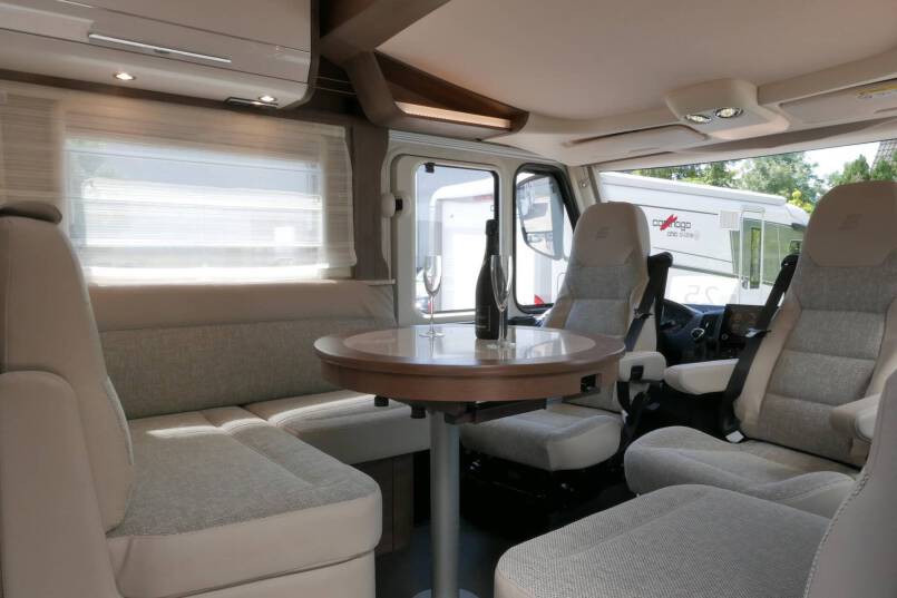Hymer B 704 SL SupremeLine Crystal-zilver 9G AUTOMAAT, AL-DE verwarming, levelsysteem 30