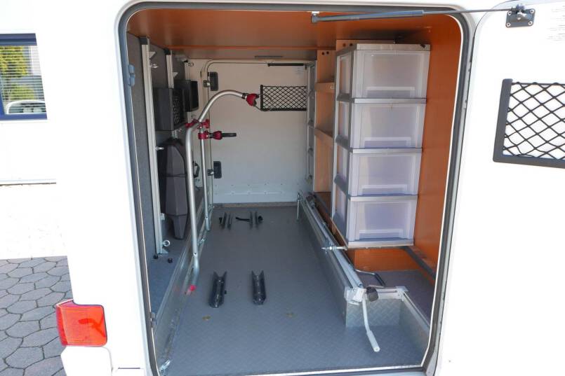 Hymer B 578 AUTOMAAT 3.0 177 PK, MAXI CHASSIS, enkele bedden 9