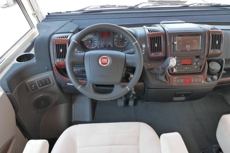 Hymer B 578 AUTOMAAT 3.0 177 PK, MAXI CHASSIS, enkele bedden 20