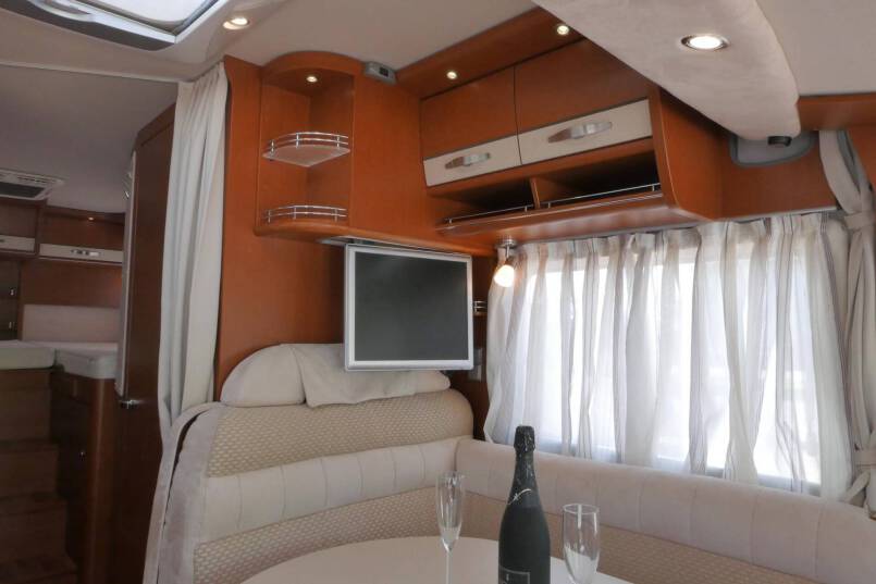 Hymer B 578 AUTOMAAT 3.0 177 PK, MAXI CHASSIS, enkele bedden 26