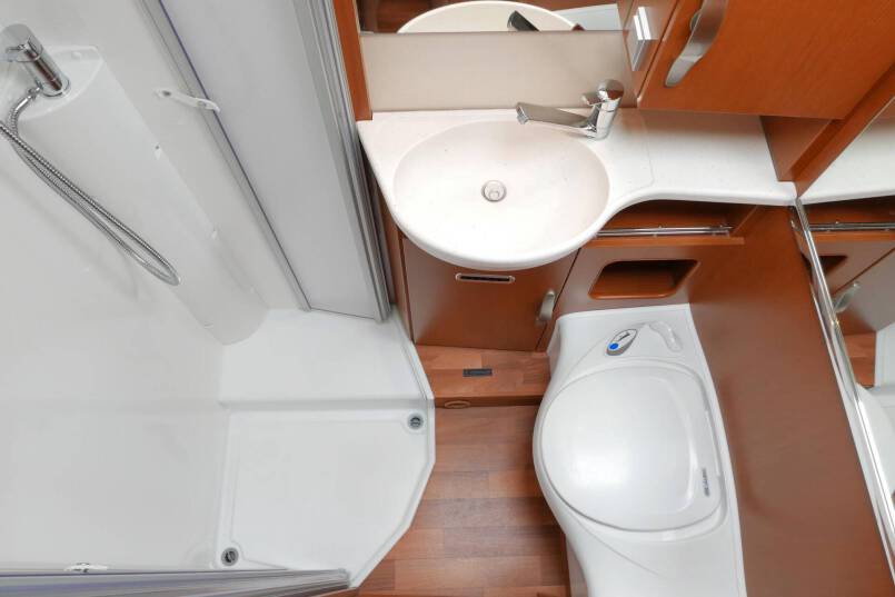 Hymer B 578 AUTOMAAT 3.0 177 PK, MAXI CHASSIS, enkele bedden 37