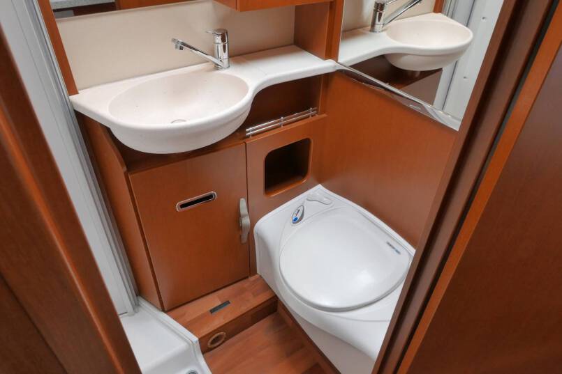 Hymer B 578 AUTOMAAT 3.0 177 PK, MAXI CHASSIS, enkele bedden 38