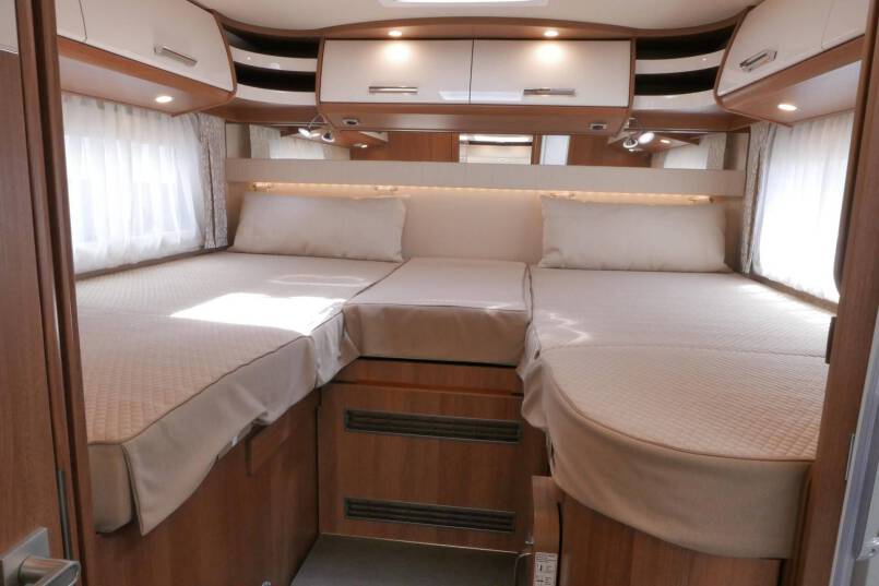 Carthago C-Tourer I 149 LE 9G AUTOMAAT, Mercedes, enkele bedden 35
