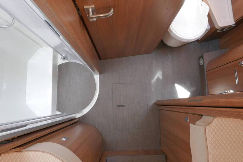 Carthago C-Tourer I 149 LE 9G AUTOMAAT, Mercedes, enkele bedden 43