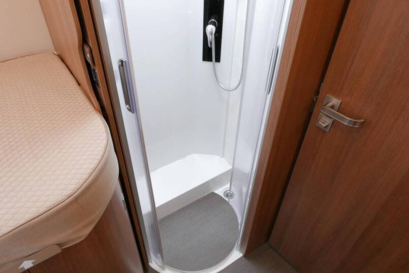 Carthago C-Tourer I 149 LE 9G AUTOMAAT, Mercedes, enkele bedden 45