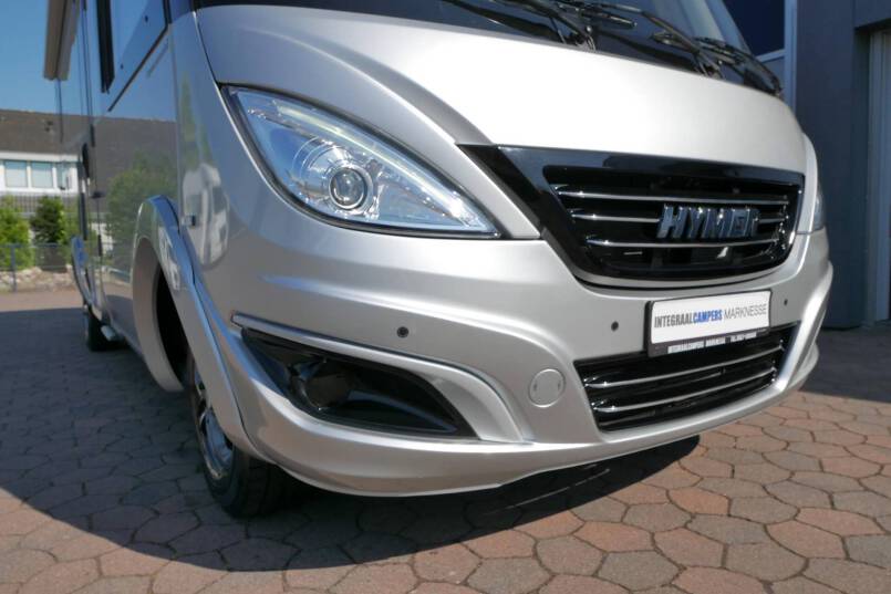 Hymer B-SL 674 SupremeLine Crystal-zilver 180 PK AUTOMAAT, LEVELSYSTEEM, AL-DE 7