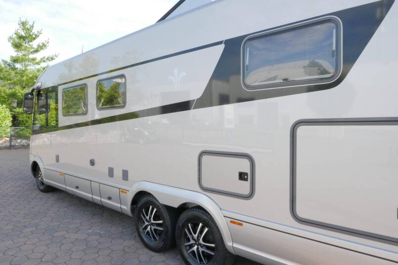 Niesmann + Bischoff Arto 79 LE Champagne 3.0 AUTOMAAT, LUCHTVERING, OMVORMER 12