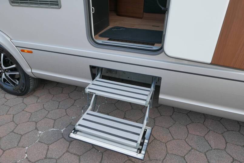 Niesmann + Bischoff Arto 79 LE Champagne 3.0 AUTOMAAT, LUCHTVERING, OMVORMER 23