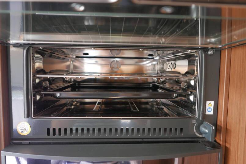 Niesmann + Bischoff Arto 79 LE Champagne 3.0 AUTOMAAT, LUCHTVERING, OMVORMER 40
