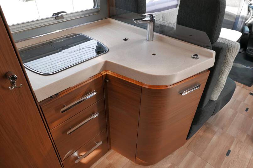 Niesmann + Bischoff Arto 79 LE Champagne 3.0 AUTOMAAT, LUCHTVERING, OMVORMER 41