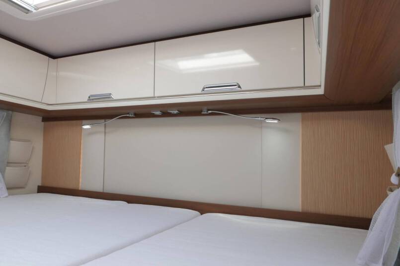 Niesmann + Bischoff Arto 79 LE Champagne 3.0 AUTOMAAT, LUCHTVERING, OMVORMER 47