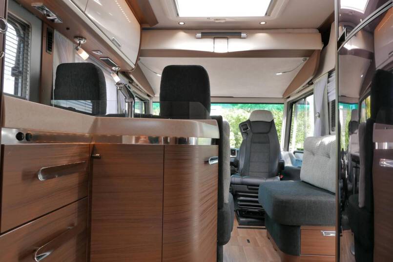 Niesmann + Bischoff Arto 79 LE Champagne 3.0 AUTOMAAT, LUCHTVERING, OMVORMER 60