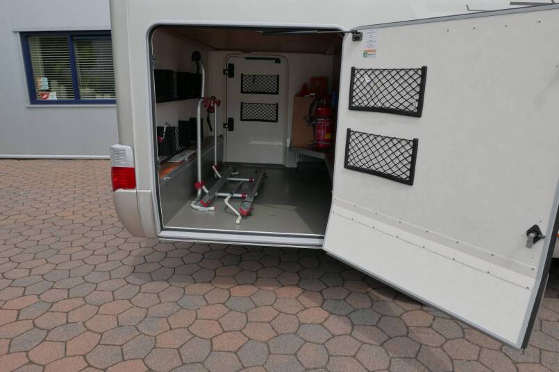 Hymer B 614 SL Star Edition Champagne, 3.0 158 PK, ruime indeling 11