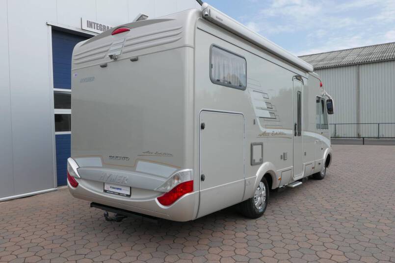 Hymer B 614 SL Star Edition Champagne, 3.0 158 PK, ruime indeling 6