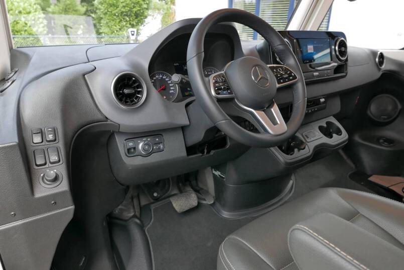 Hymer B ML-I 880 MasterLine 9G AUTOMAAT, 5 persoons, enkele bedden, Crystal Zilver 19