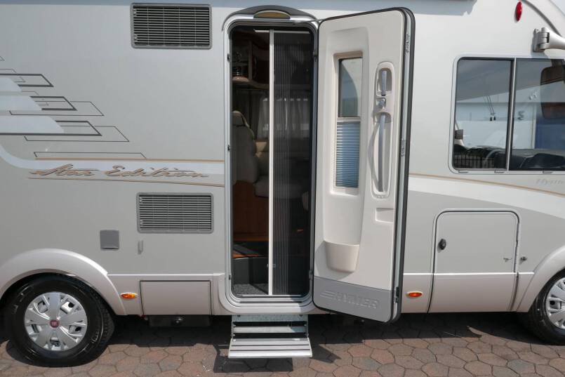 Hymer B 694 SL Star Edition 3.0 AUTOMAAT, bovenkastjes, levelsysteem 17