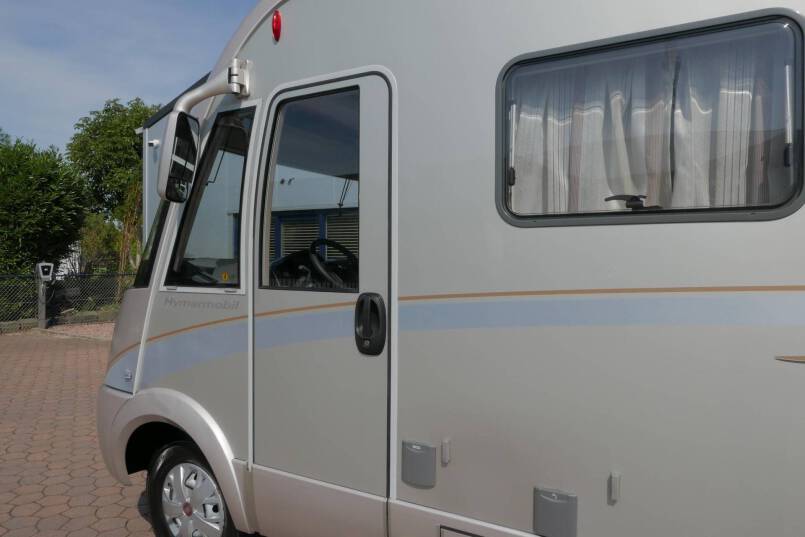 Hymer B 694 SL Star Edition 3.0 AUTOMAAT, bovenkastjes, levelsysteem 18