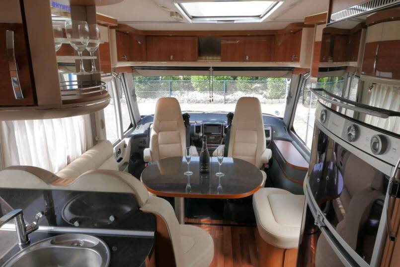 Hymer B 694 SL Star Edition 3.0 AUTOMAAT, bovenkastjes, levelsysteem 24