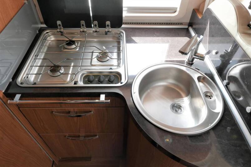Hymer B 694 SL Star Edition 3.0 AUTOMAAT, bovenkastjes, levelsysteem 35