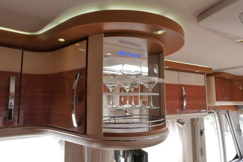 Hymer B 694 SL Star Edition 3.0 AUTOMAAT, bovenkastjes, levelsysteem 36