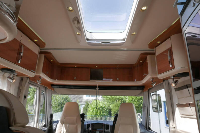 Hymer B 694 SL Star Edition 3.0 AUTOMAAT, bovenkastjes, levelsysteem 48