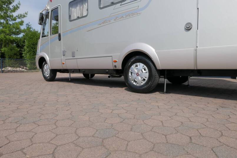 Hymer B 694 SL Star Edition 3.0 AUTOMAAT, bovenkastjes, levelsysteem 6