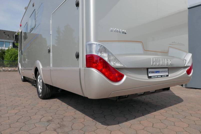 Hymer B 694 SL Star Edition 3.0 AUTOMAAT, bovenkastjes, levelsysteem 8