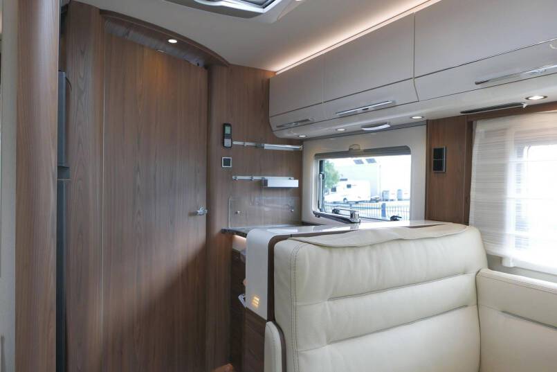 Hymer B-SL 704 SupremeLine AUTOMAAT, luchtvering, levelsysteem, airco 87