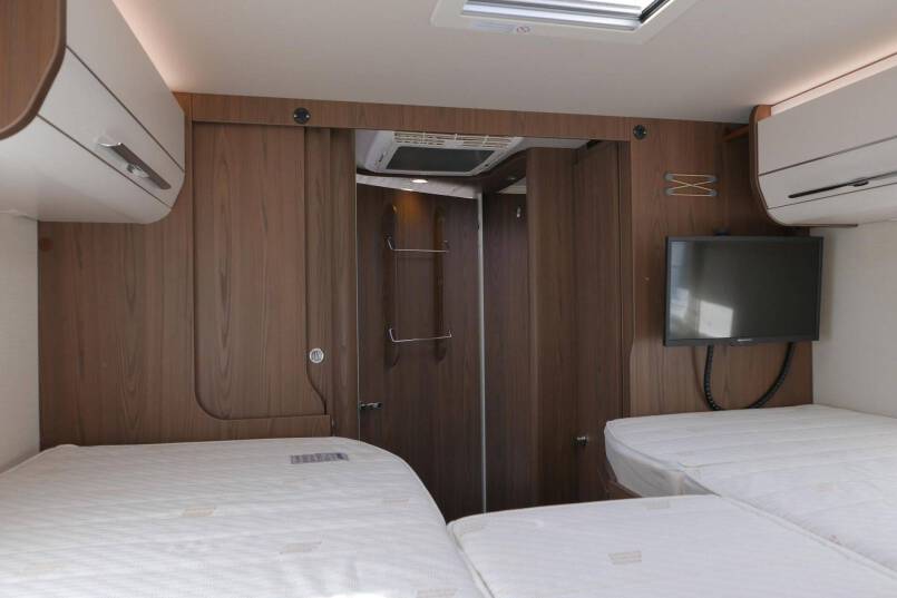 Hymer B-SL 704 SupremeLine AUTOMAAT, luchtvering, levelsysteem, airco 42