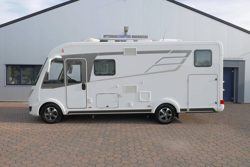 Hymer B 574 DL DynamicLine 150 pk AUTOMAAT, enkele bedden, airco 2