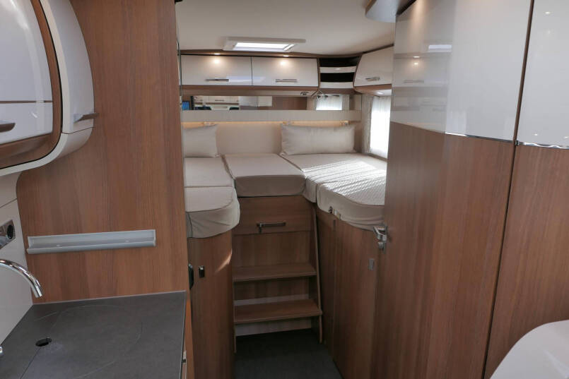 Carthago C-Tourer T 143 LE | 177 pk 9G AUTOMAAT | Mercedes | AL-KO Maxi 42
