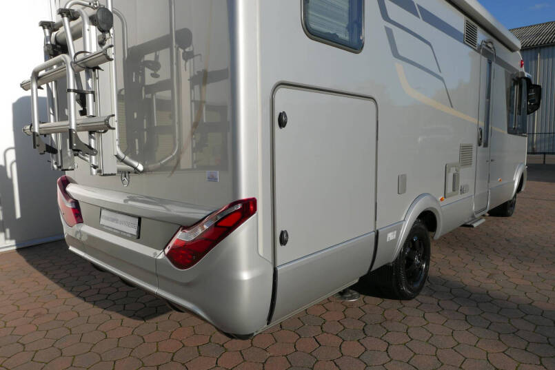 Hymer BMC-I 680 MERCEDES 9G AUTOMAAT, levelsysteem, lithium, airco 14
