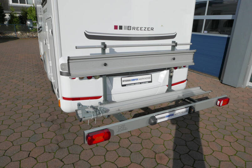 LMC Breezer V 646 G Enkele bedden | Garage | Schotel | 2015 11