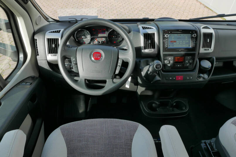 LMC Breezer V 646 G Enkele bedden | Garage | Schotel | 2015 20