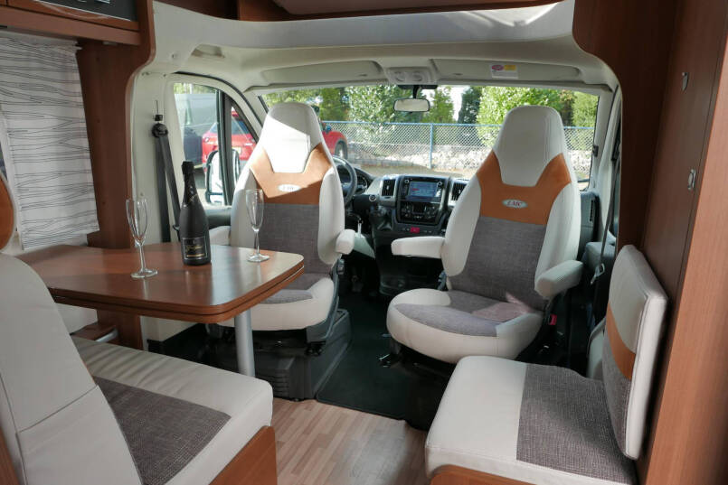 LMC Breezer V 646 G Enkele bedden | Garage | Schotel | 2015 22