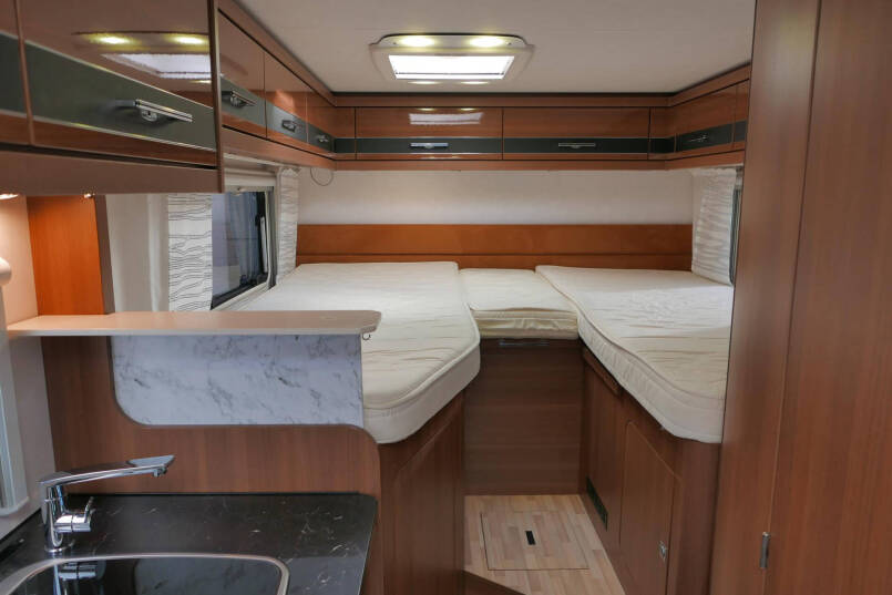 LMC Breezer V 646 G Enkele bedden | Garage | Schotel | 2015 30
